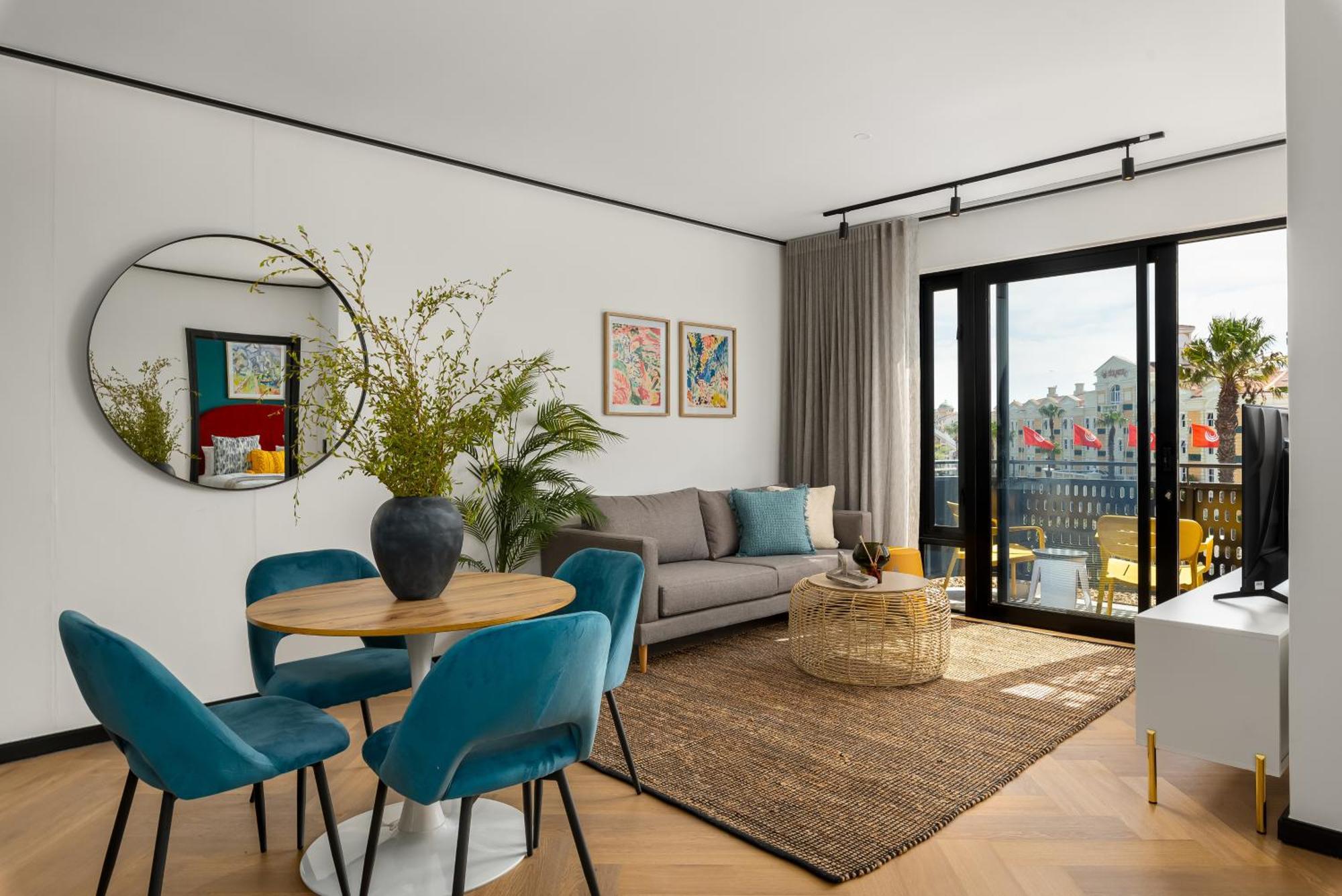 Nine Palms Luxury * Cape Town