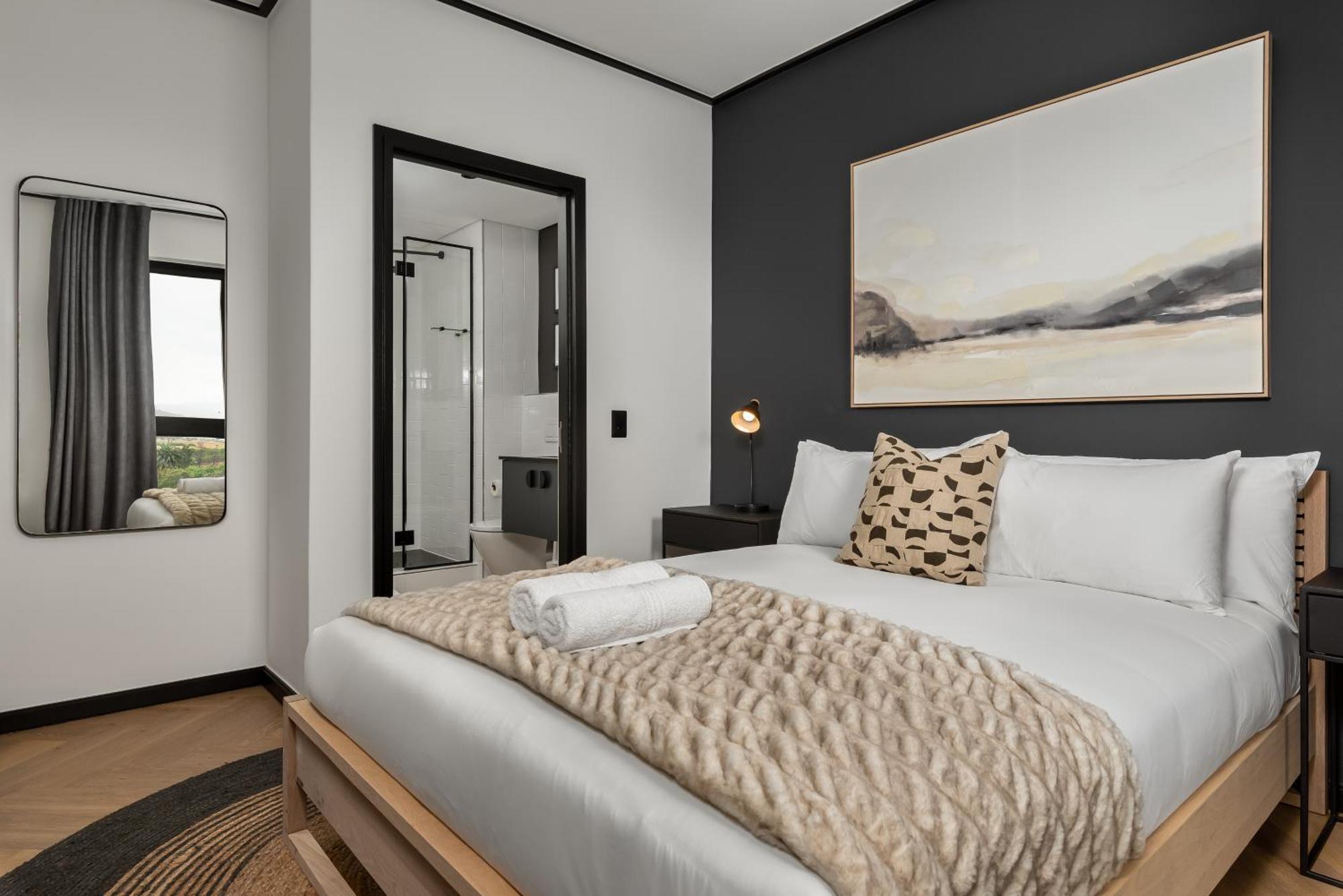 Nine Palms Luxury *