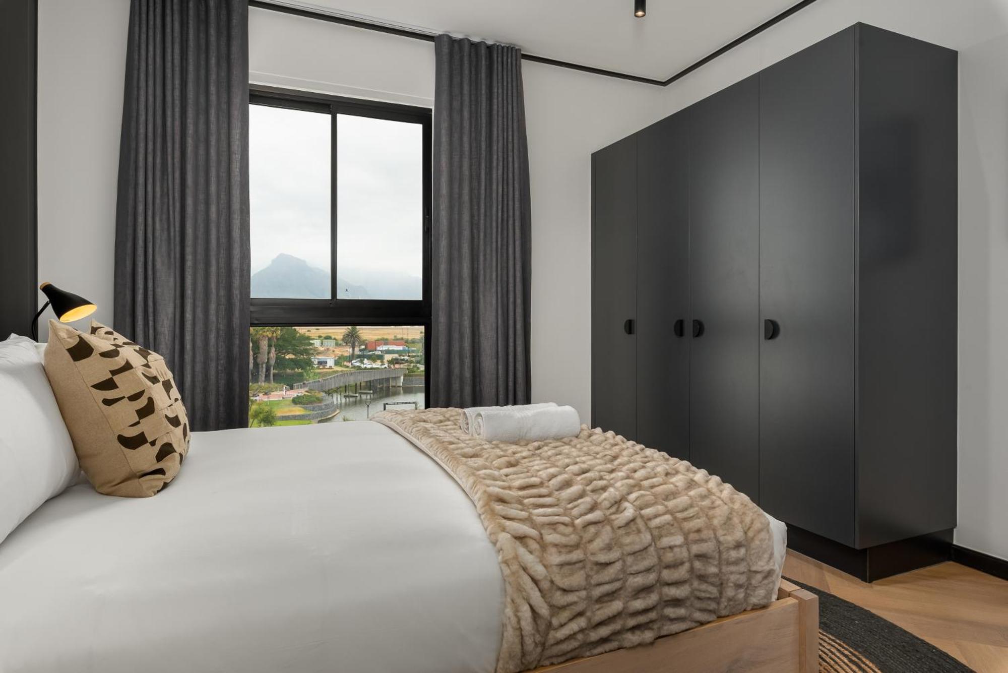 Nine Palms Luxury * Cape Town