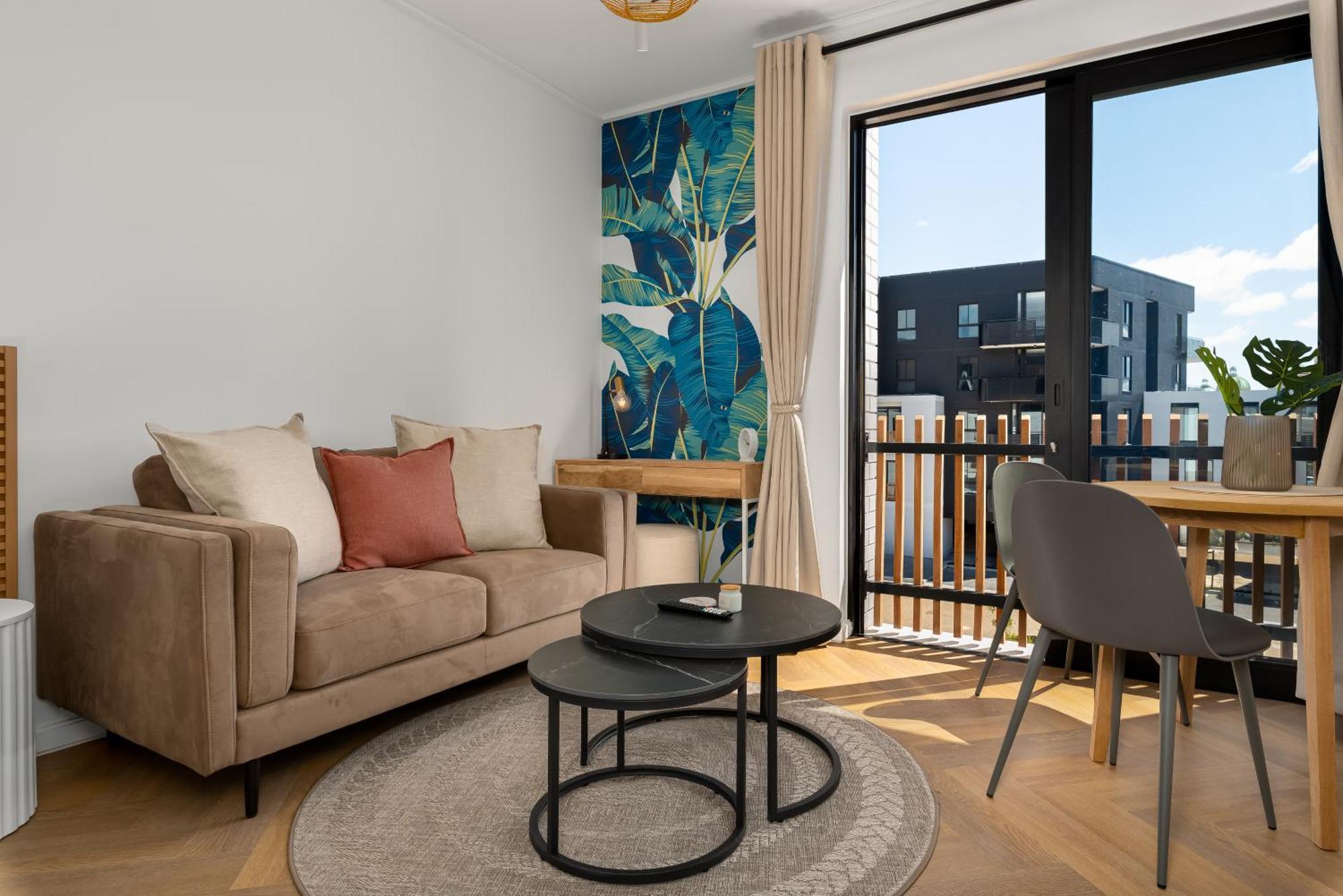 Nine Palms Luxury Apartment